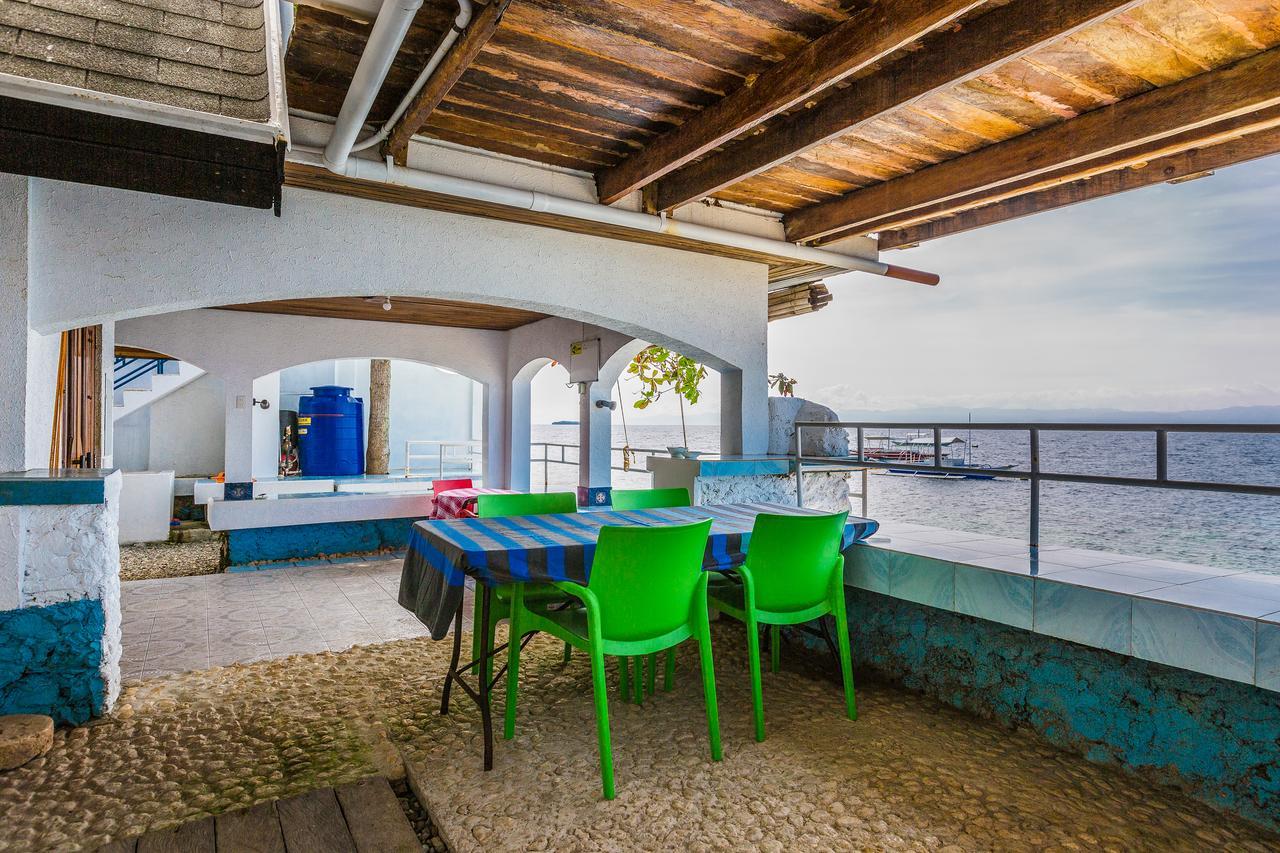 Moalboal Shaka Traveler'S Place (Adults Only) Extérieur photo
