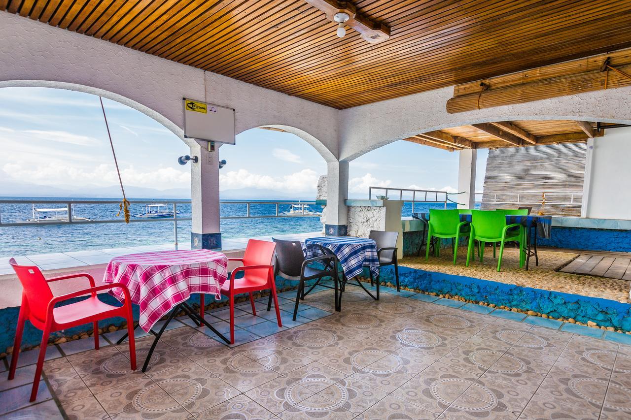Moalboal Shaka Traveler'S Place (Adults Only) Extérieur photo